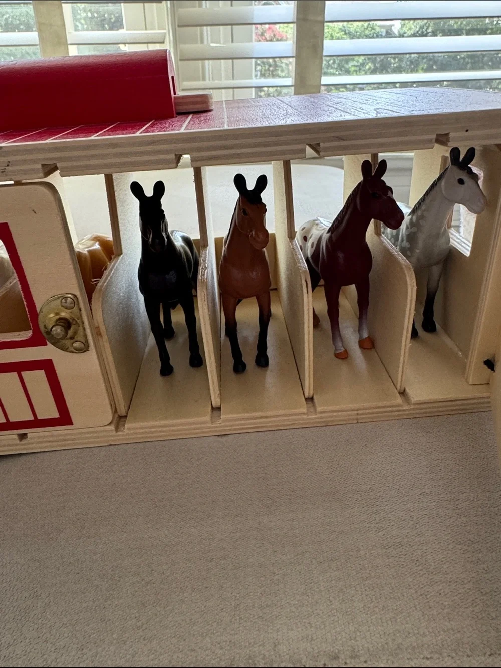 Melissa & Doug Wooden Horse Stable Playset in Cream and Red